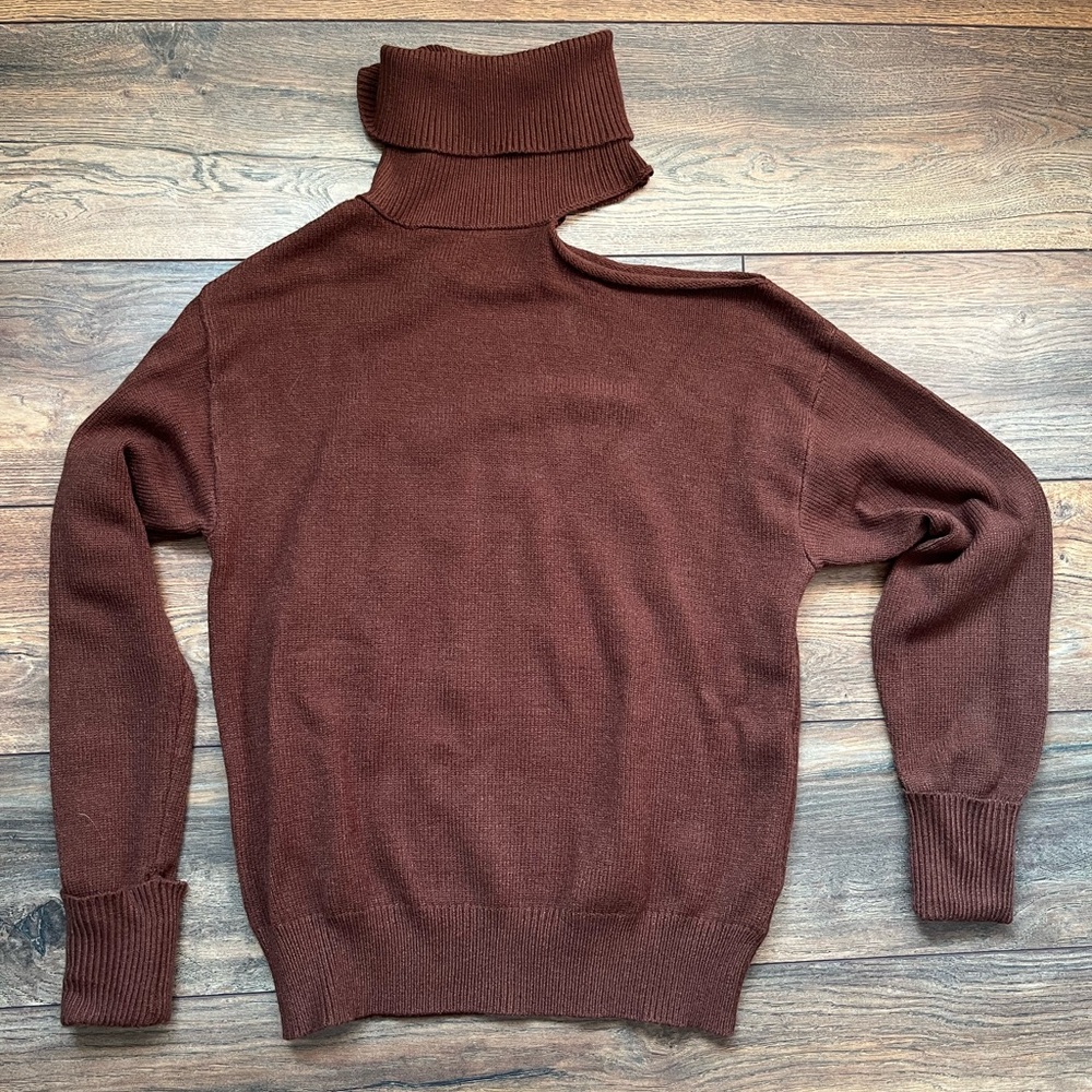 Dex cold shoulder turtleneck